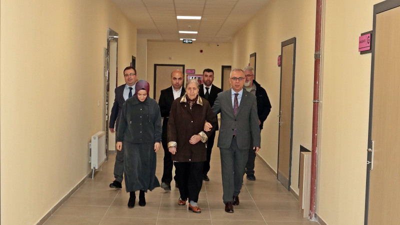 MALTEPE’DE EĞİTİME HAYIRSEVER DESTEĞİ