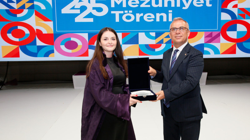 MALTEPE ÜNİVERSİTESİ’NDE MEZUNİYET COŞKUSU