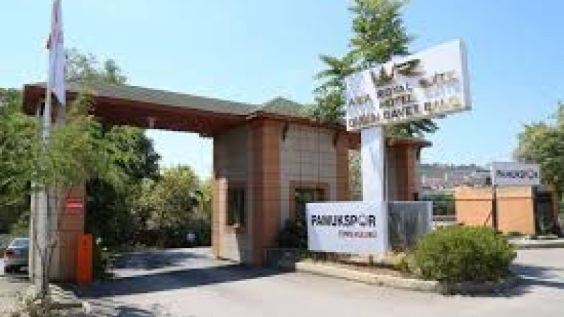 Maltepe’de spor alanı ticari alana dönüştürüldü