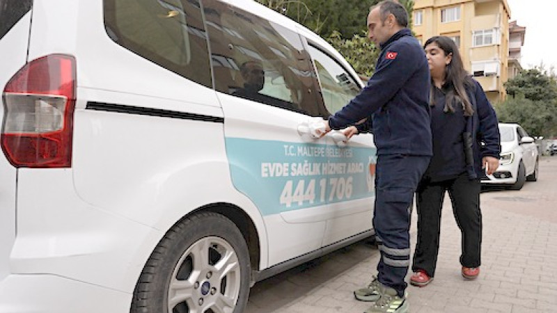 Evde sağlıkta 15 bin kişiye hizmet