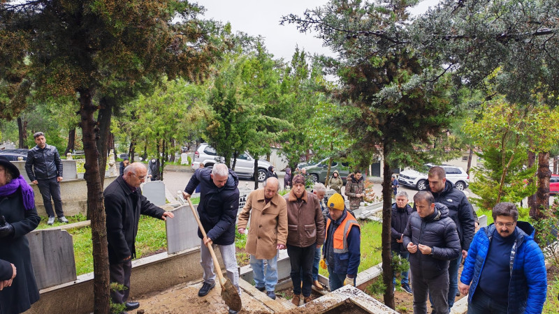 Anne Doğan toprağa verildi