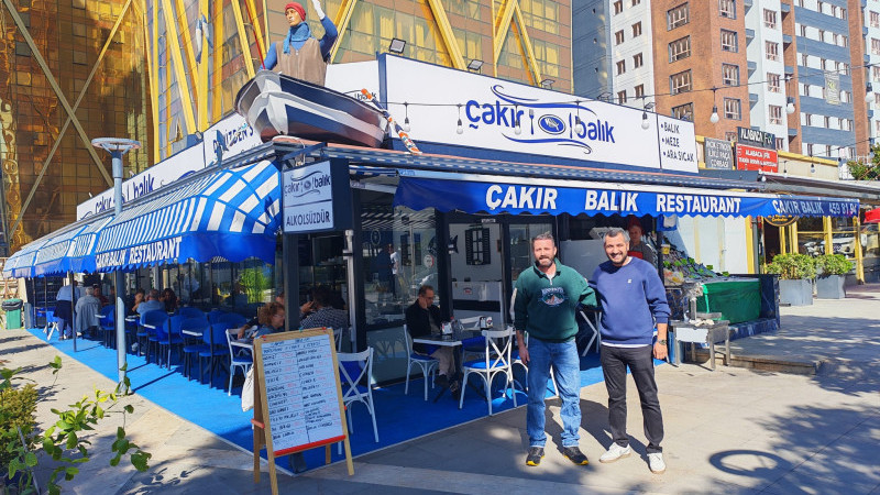 Çakır Balık yeni yerinde müşterilerini bekliyor