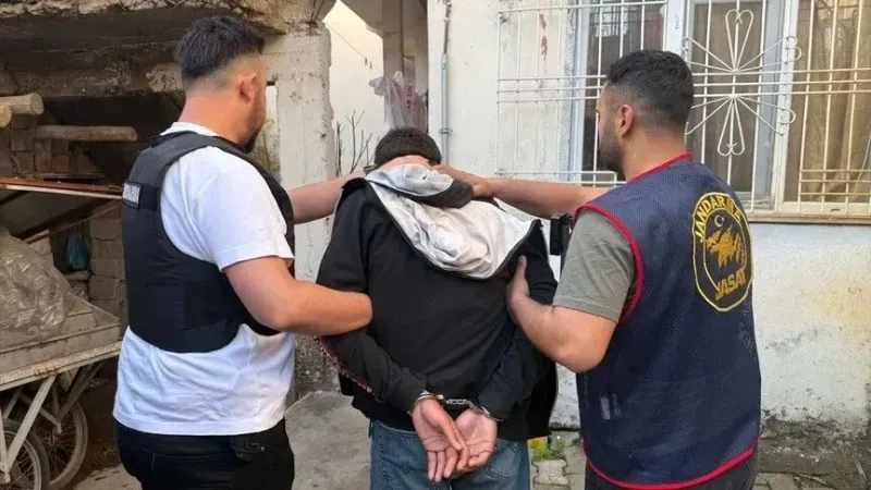 SİBER POLİSTEN KAÇAMADILAR